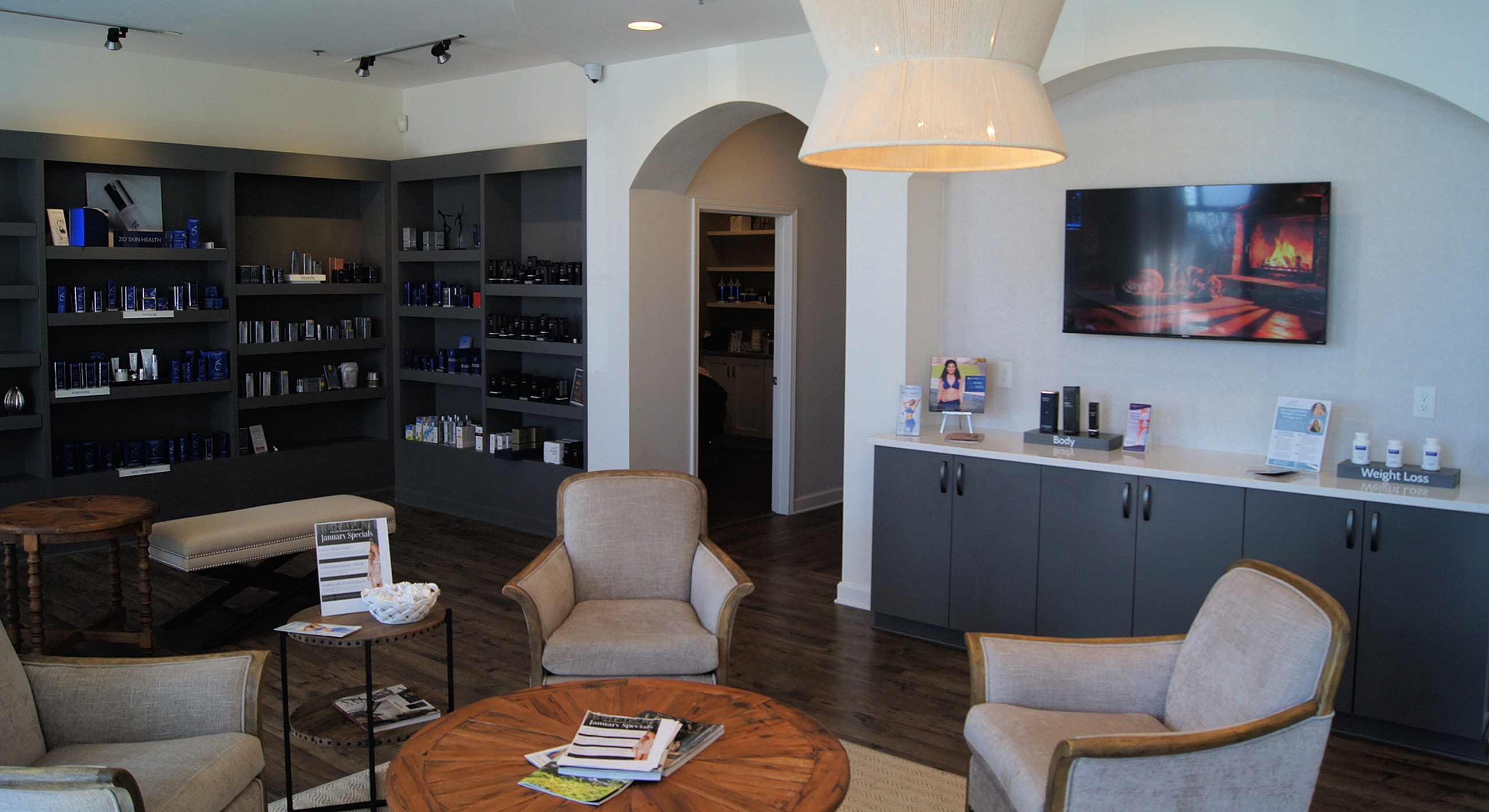 Modern aesthetic treatment clinic interior design.