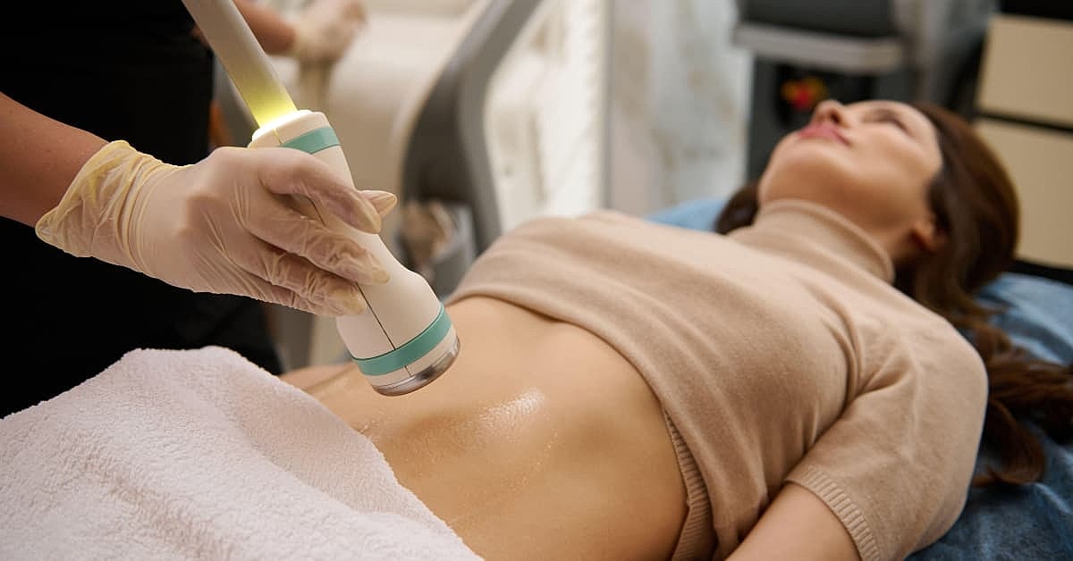 Session with body contouring device.