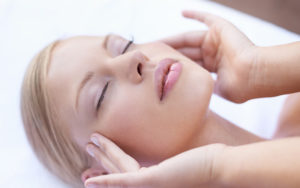 Diamond Glow vs. Hydrafacial: What's Best For Me?